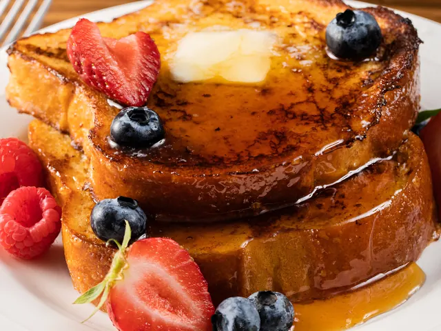 French Toast Platter from Bagel Point in Greenpoint, Brooklyn